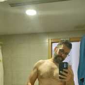 Pareja busca chica