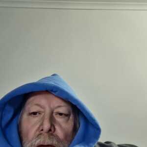 PlayfulQueen77efff