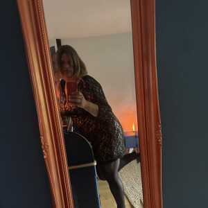 AttractivePrincessgjhgae