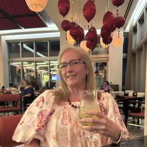 GlamorousWanderer2c532