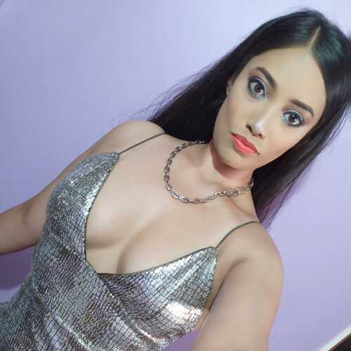 Paola977
