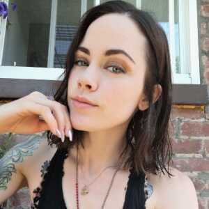 FemdomMia