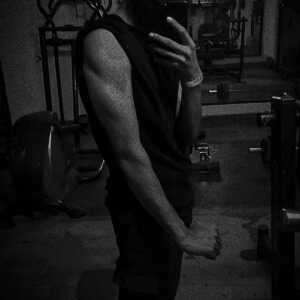 AuthenticHeartthrob26d1bb