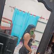 Leonela76