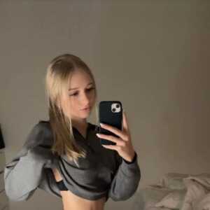 StunningSuperhero506f7e