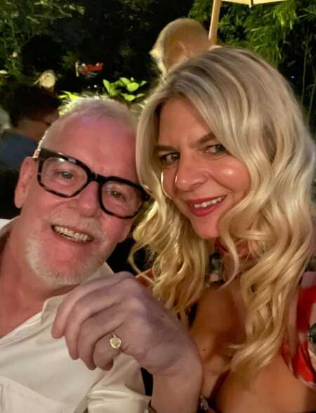 Propercouple profile photo