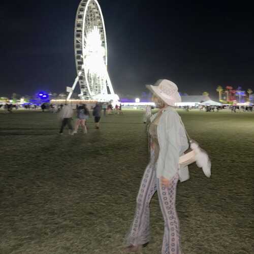 BlondeHello