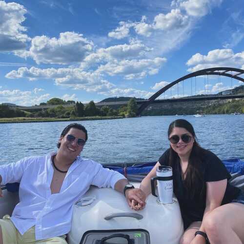 Couple pat