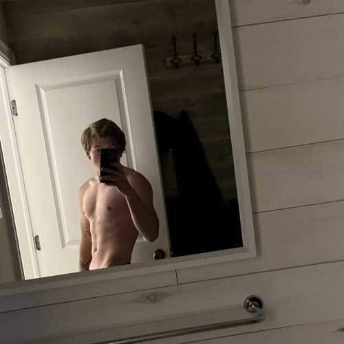 Rileycleme021