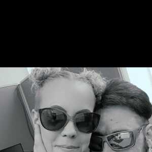 EngagingSurfer68edde