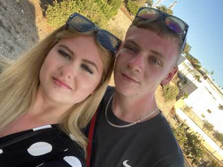 josh and abbi profile photo