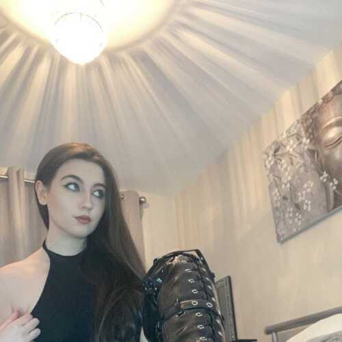 SensualQueen099