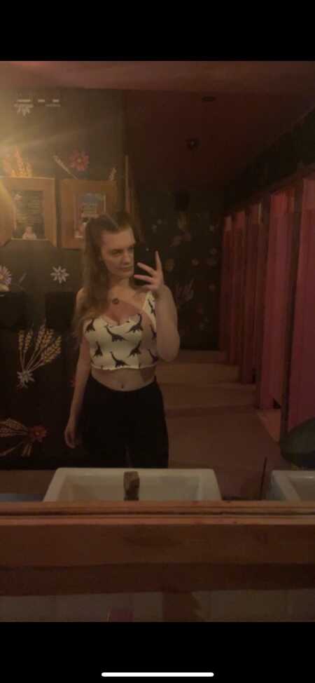 EmViolet profile photo