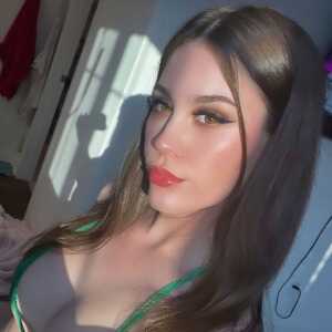 GlamorousSnuggler5336ee