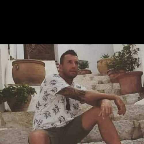 Gary 