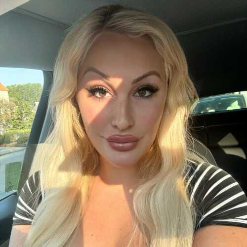 Tranny_Goddess