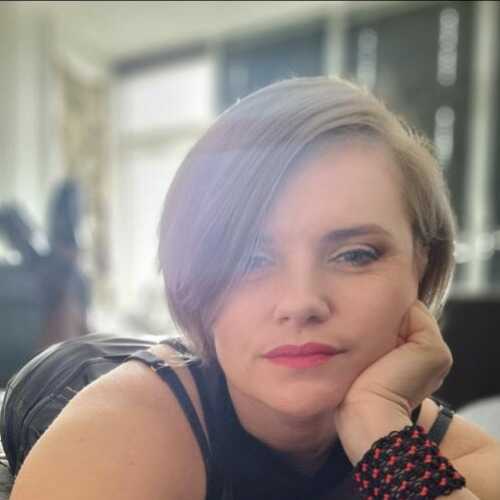 FemaleDominatrix