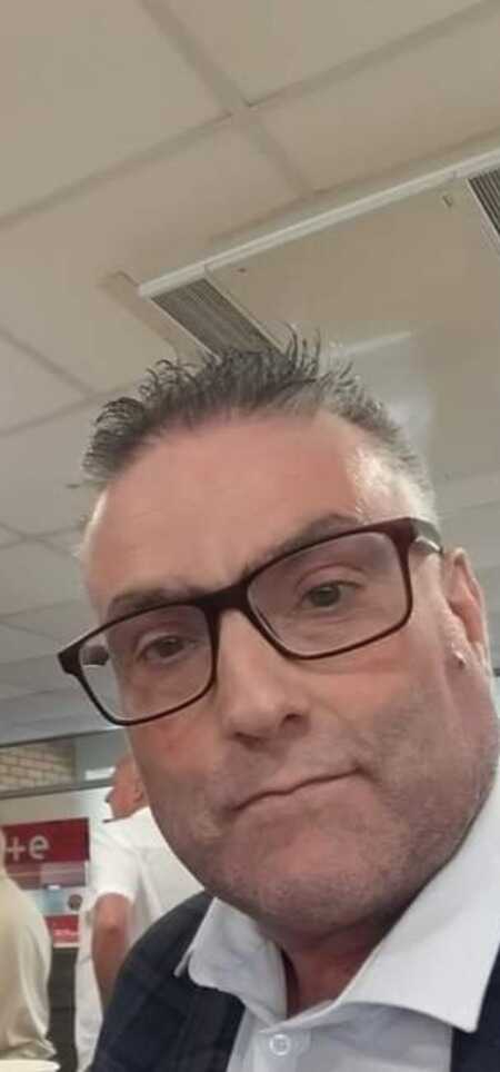 Lots of fun profile photo
