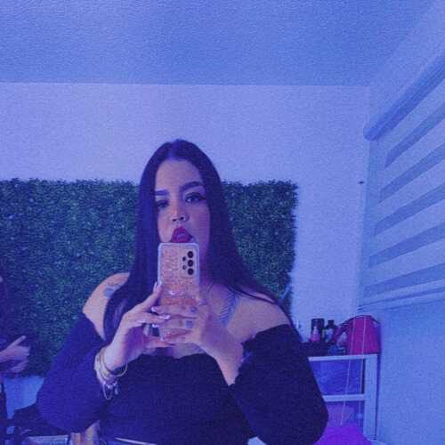 CurvyRouss