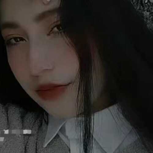 Erlly_210