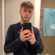 Any girls interested in a pegging;) x