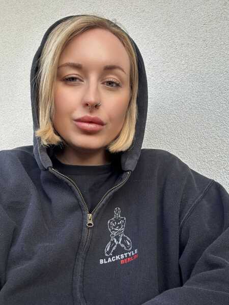 Goddess Elena  profile photo
