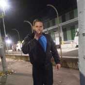 Kissggg