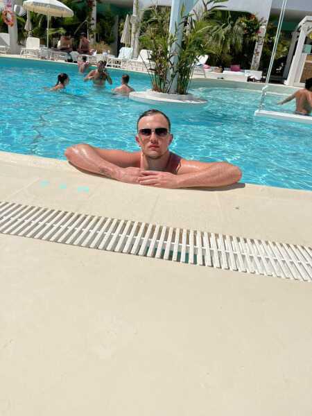 ElegantConnector profile photo