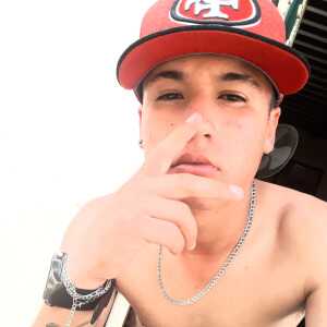 User009