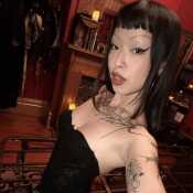 Mistress venera