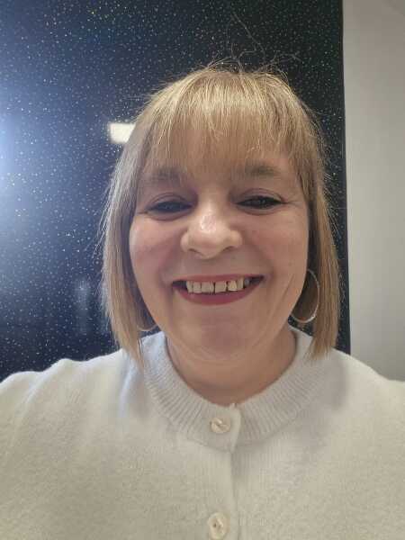 RomanticLegend profile photo
