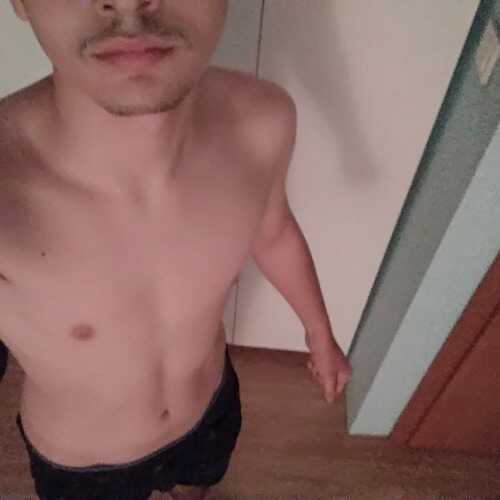 cuck221