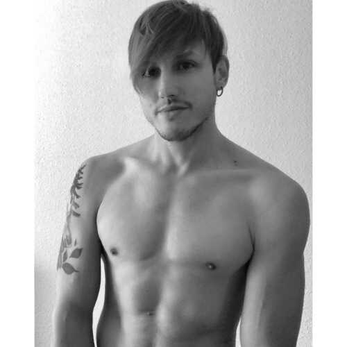 Blonddude