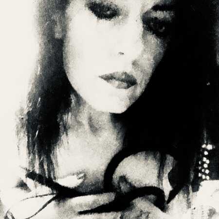 Venusinfurs profile photo