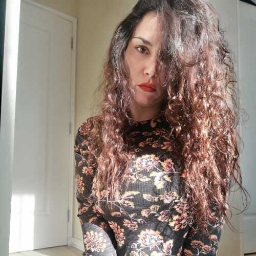 Curiosa38in