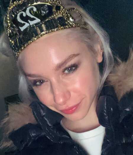 Eva mad profile photo