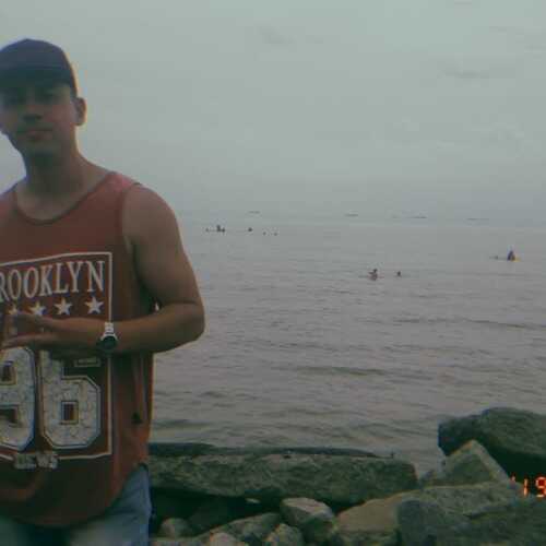 johny1990moron