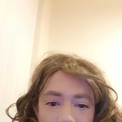 chrishollo217