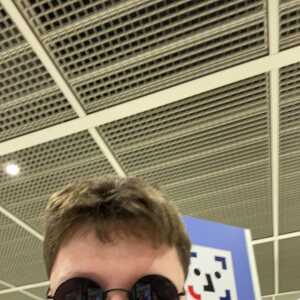 PlayfulPhotographer7cce0