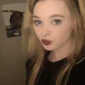 Daddyzlilgirll