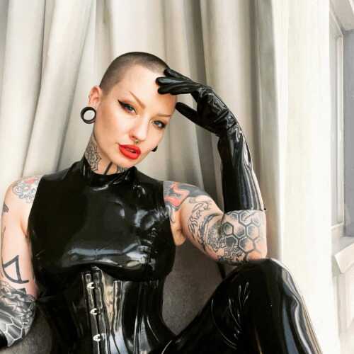 Mistress Justine 