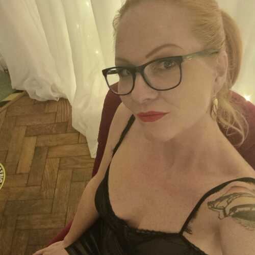 Mistressruby01