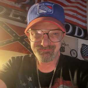GlamorousInnovator7520af