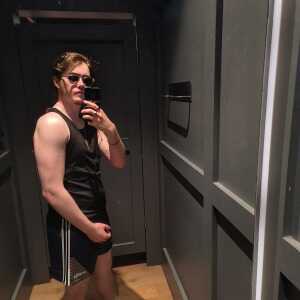 GlamorousTroubled2bc