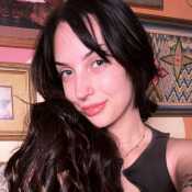 CuriousQueen77c08a