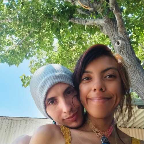 ABQCoupleLookingForGF
