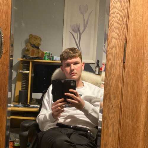 chrisf240
