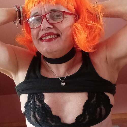 Sissyjanjoyful
