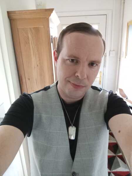 Rich profile photo