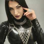 Mistress Dama